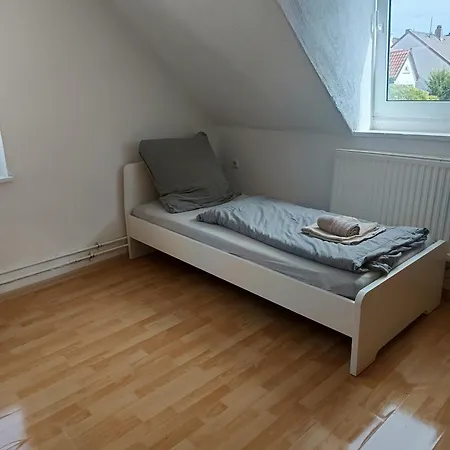 Cosy Mit Eigenem Kuehlschrank Und Ferneseher 民宿 奥格斯堡